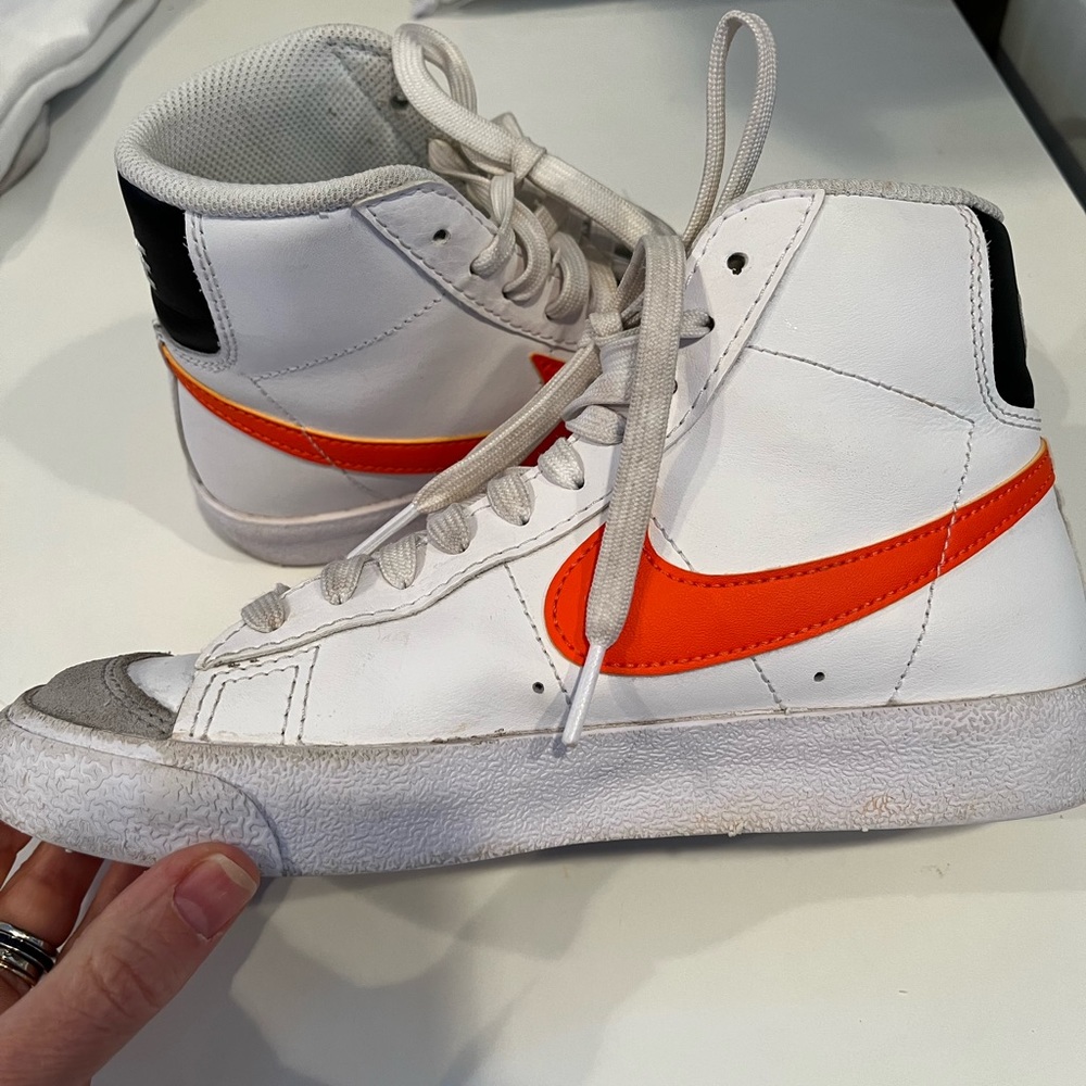 Nike Blazer sneakers kids size 3.5